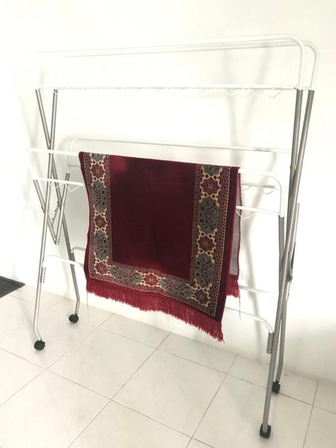 Chempaka Homestay Seri Iskandar Exteriör bild